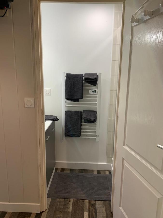 Resid Home 5 - Duplex Cosy Avec Parking Gratuit Saint-Léonard المظهر الخارجي الصورة